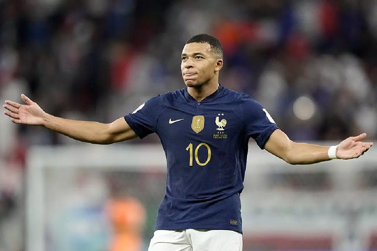 Kylian Mbappe bags a brace as France secure quarter-final place with ...