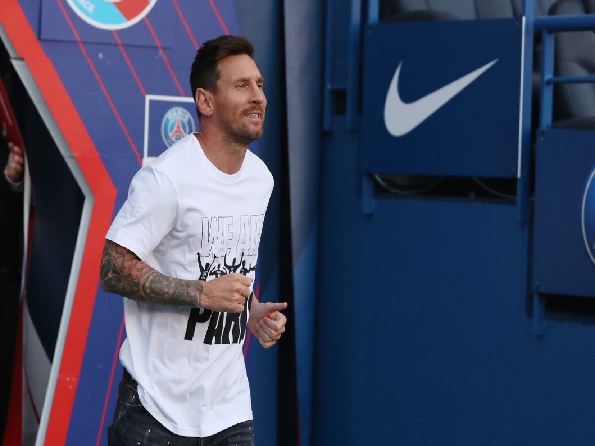 Social Zone: PSG defenders suffer at the hands of Messi | PlanetSport