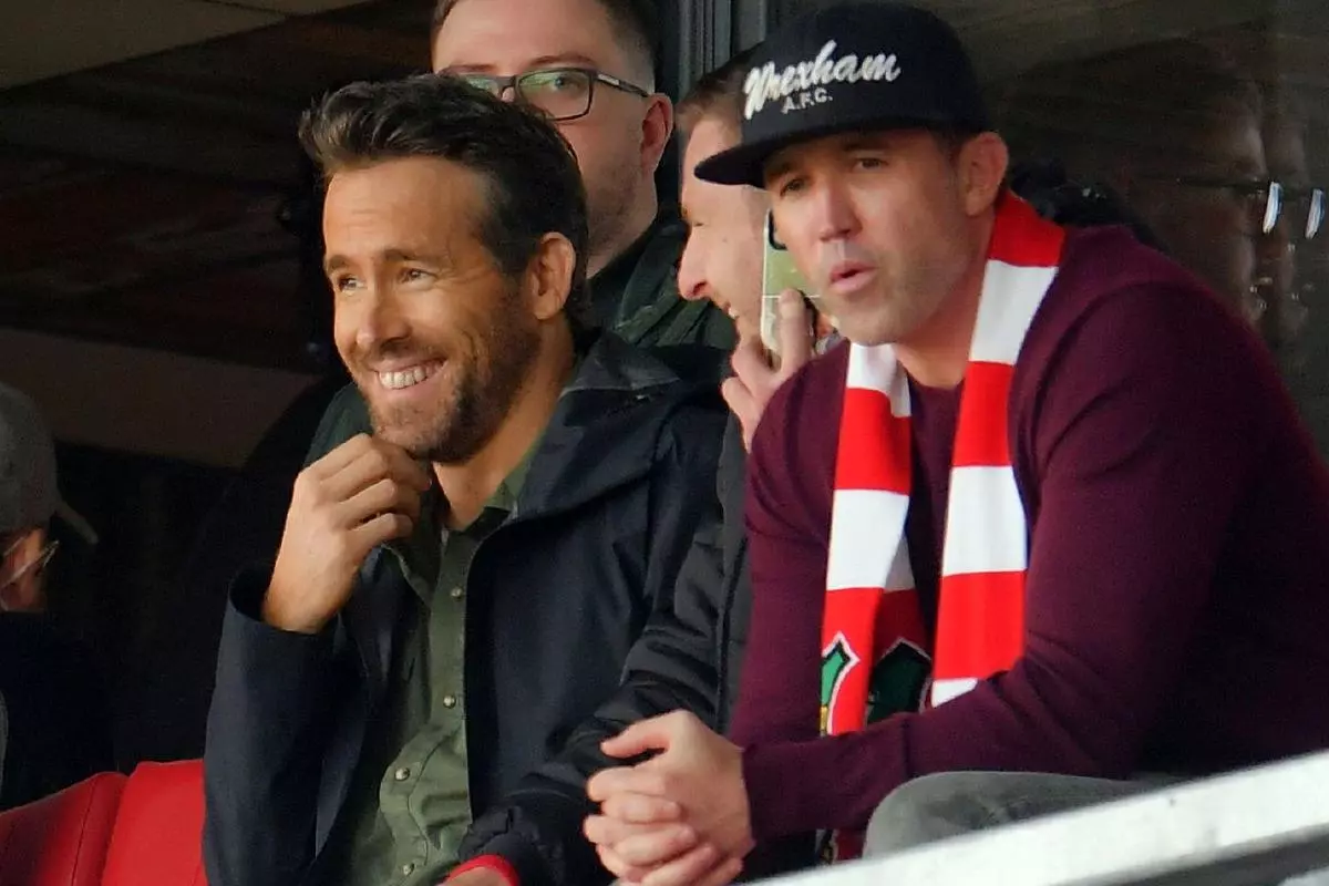 Ryan Reynolds And Rob Mcelhenney To Play For Wrexham In American 7v7 Tournament 