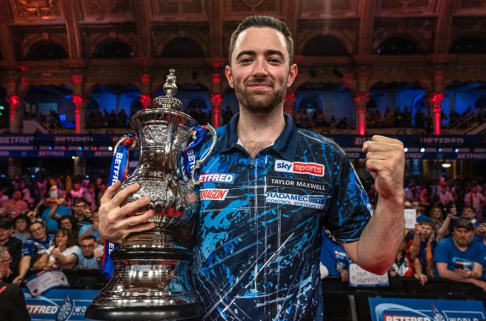 Luke Humphries with World Matchplay trophy