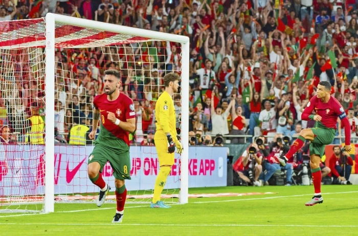 Cristiano Ronaldo 7 Portugal 2022-23 Home Jersey, Youth National Team -  Praise To Heaven