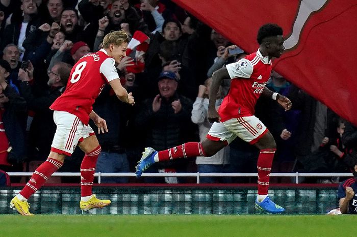 Bukayo Saka The Hero As Arsenal Take Top Spot With Thrilling Liverpool ...