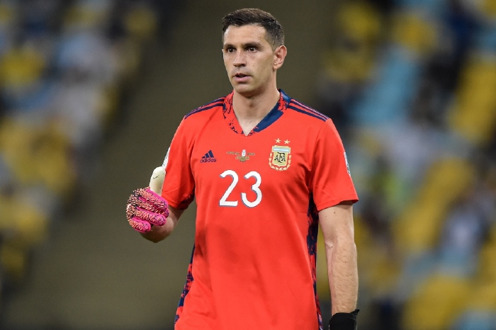 Emiliano Martinez hails Argentina's fighters after bouncing back from ...