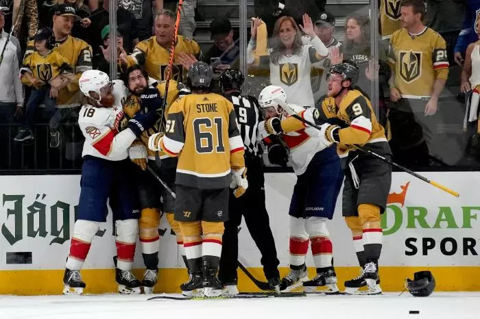 Vegas lands first punch in 5-2 win over Florida Panthers in Game 1