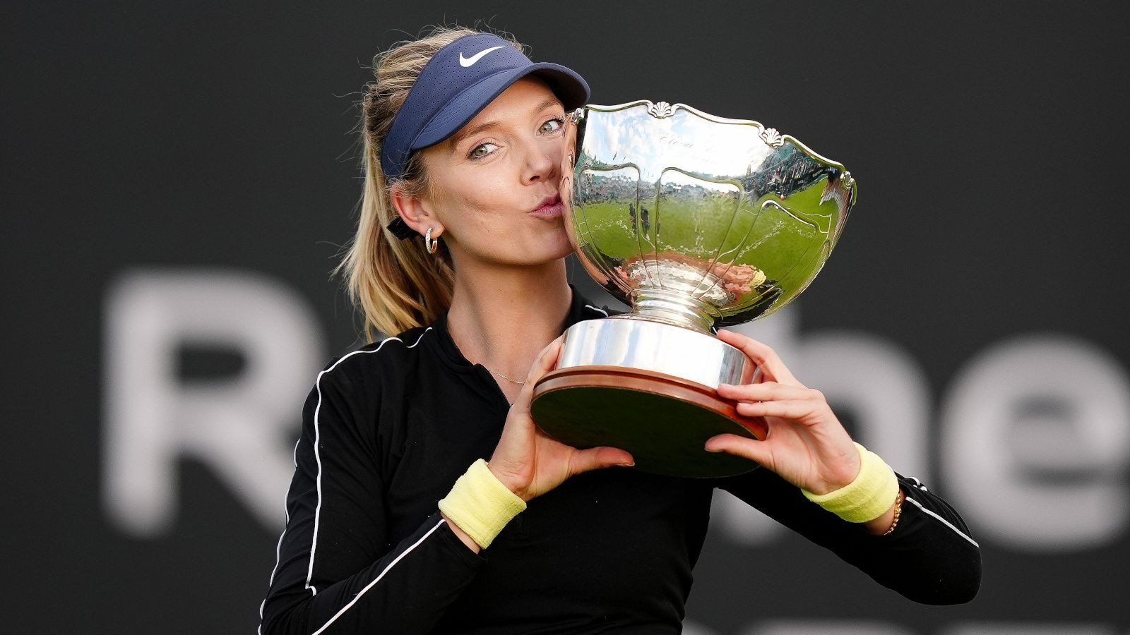 Katie Boulter rallies to claim 2024 Rothesay Open in fine style