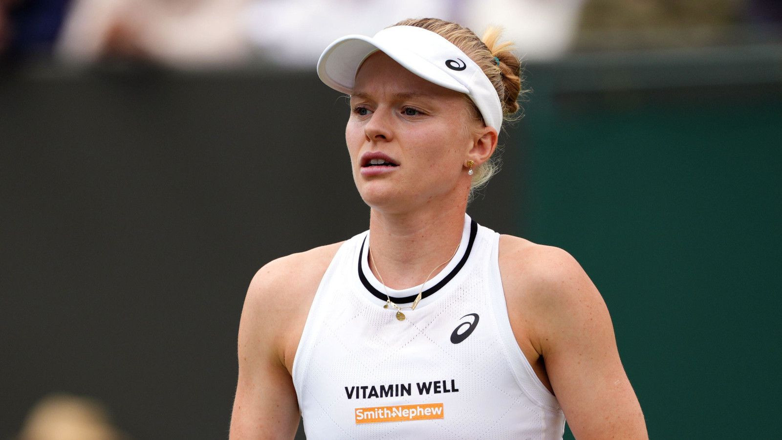 Harriet Dart Suffers Painful Wimbledon Defeat Against Wang Xinyu