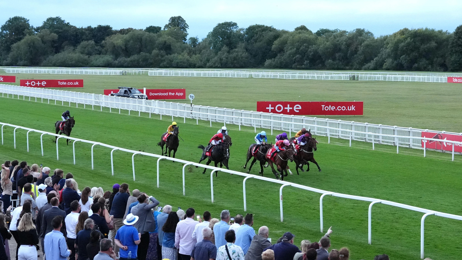 Windsor treble gives Wales and The West lead in Racing League