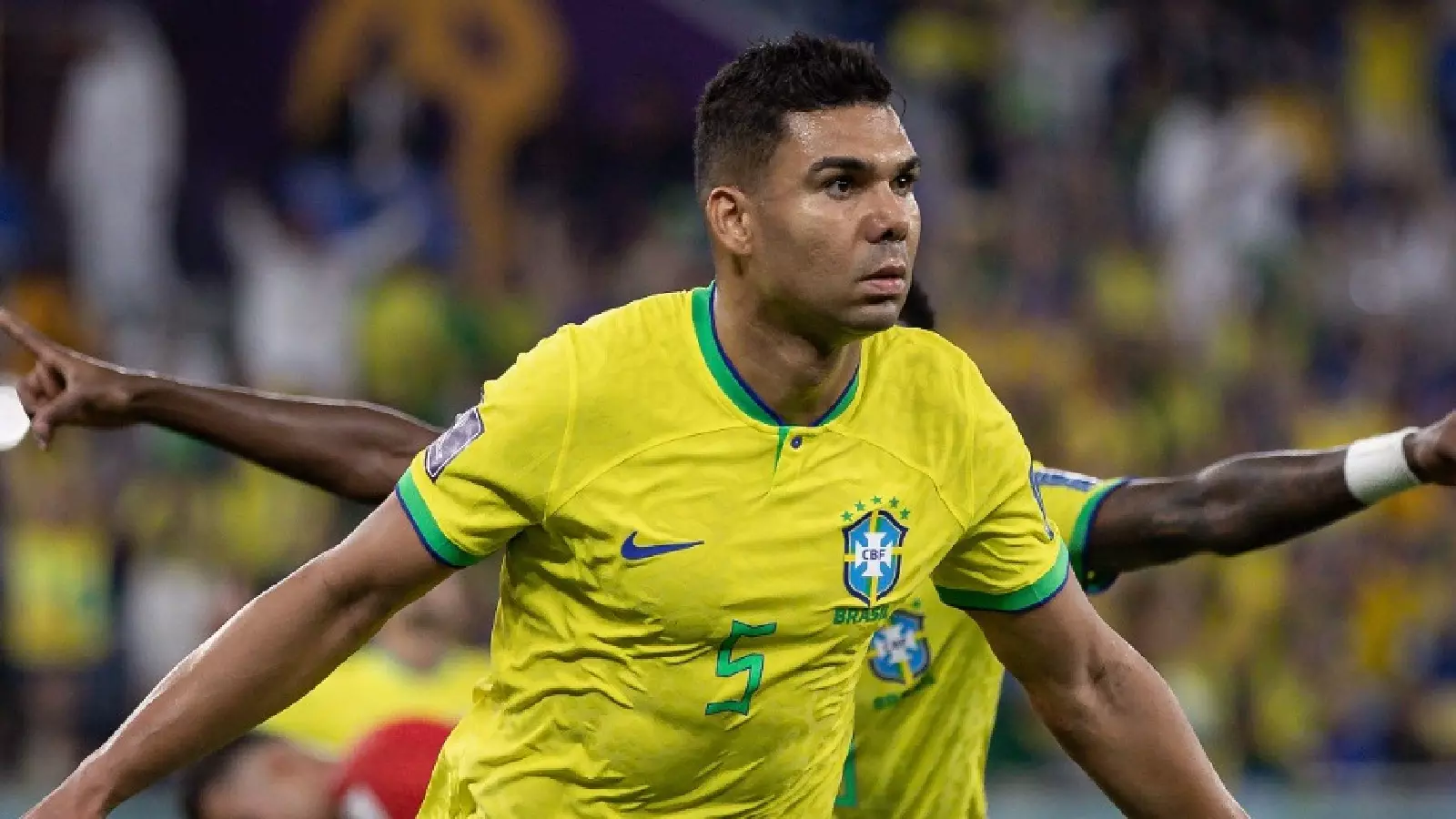 Manchester United star Casemiro hailed as 'fighter' and 'one of the best'  by former Chelsea star