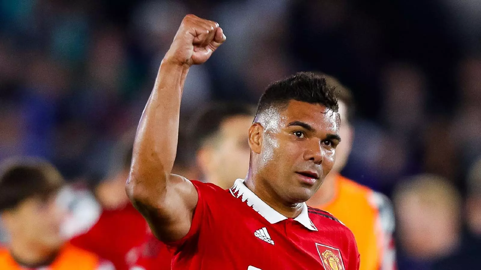 Casemiro is considering Manchester United's offer