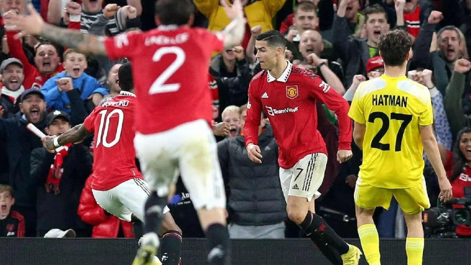 Cristiano Ronaldo's Manchester United Debut Earned A Standing Ovation At  Old Trafford