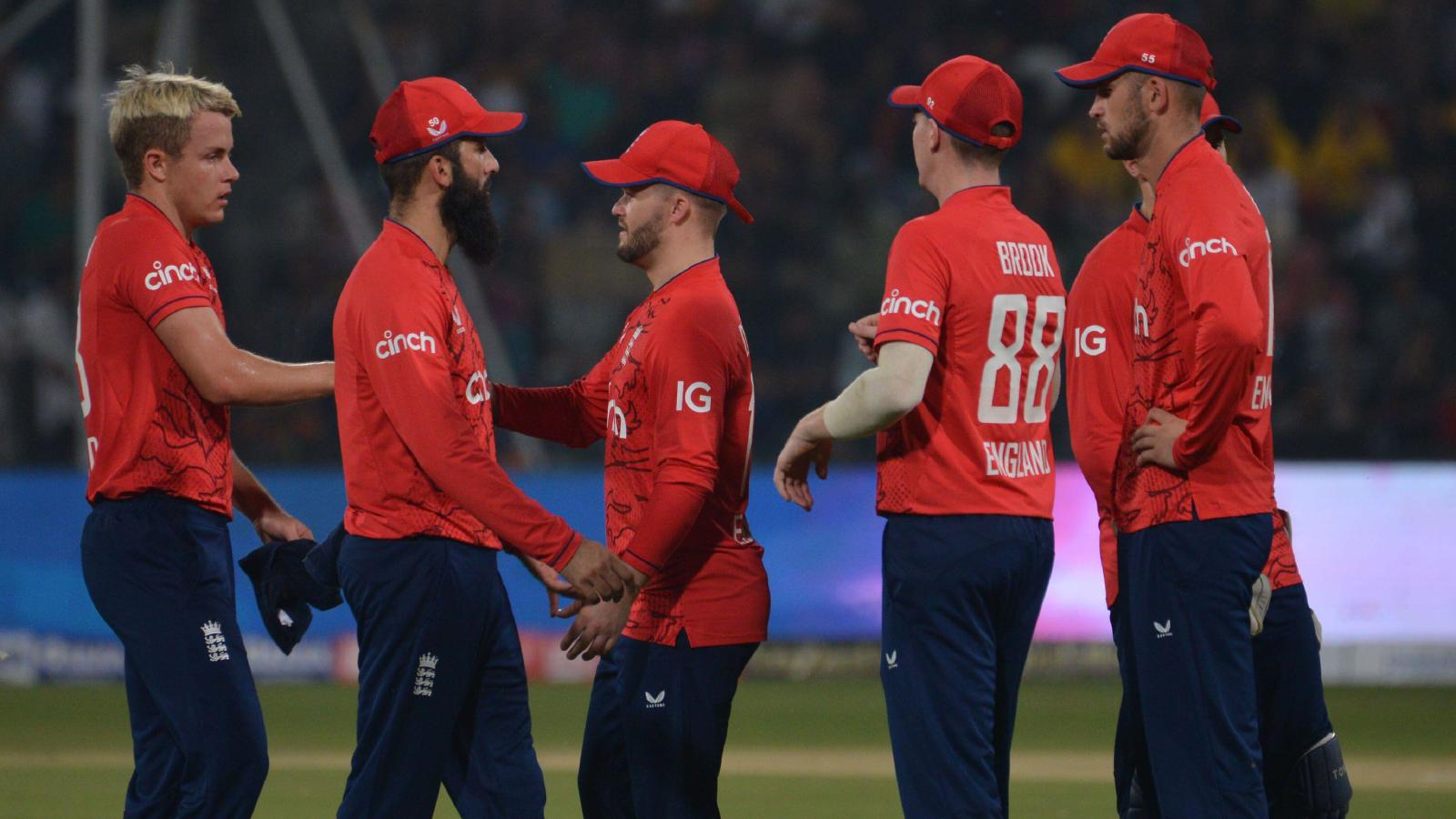 Dawid Malan And Chris Woakes Star As England Overpower Pakistan To Win ...