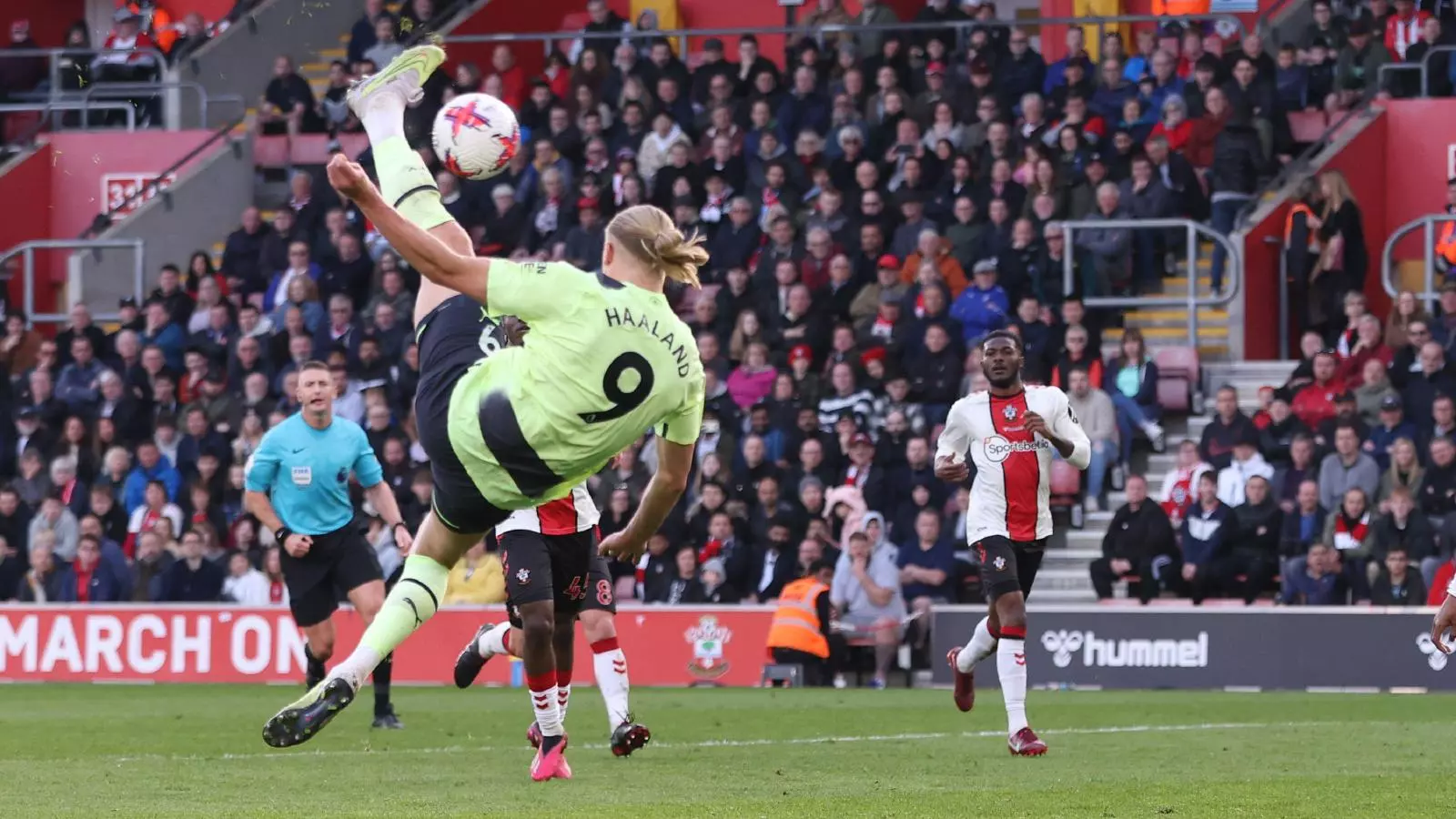 Haaland se recupera e poderá jogar pelo City contra o Southampton