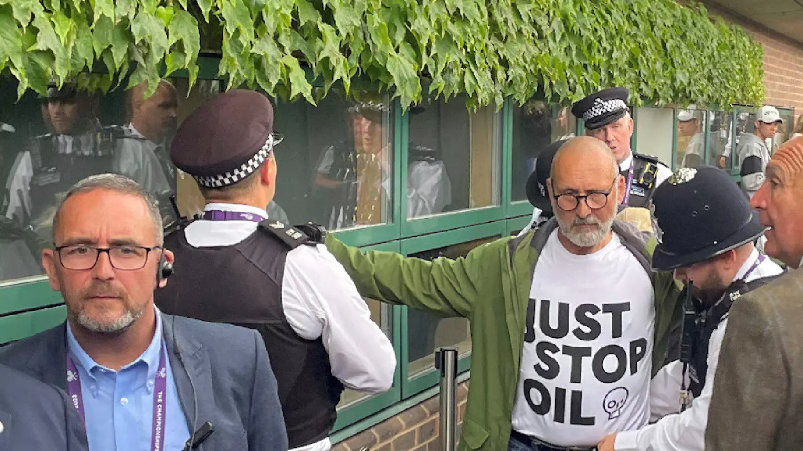Just Stop Oil protesters disrupt match at Wimbledon