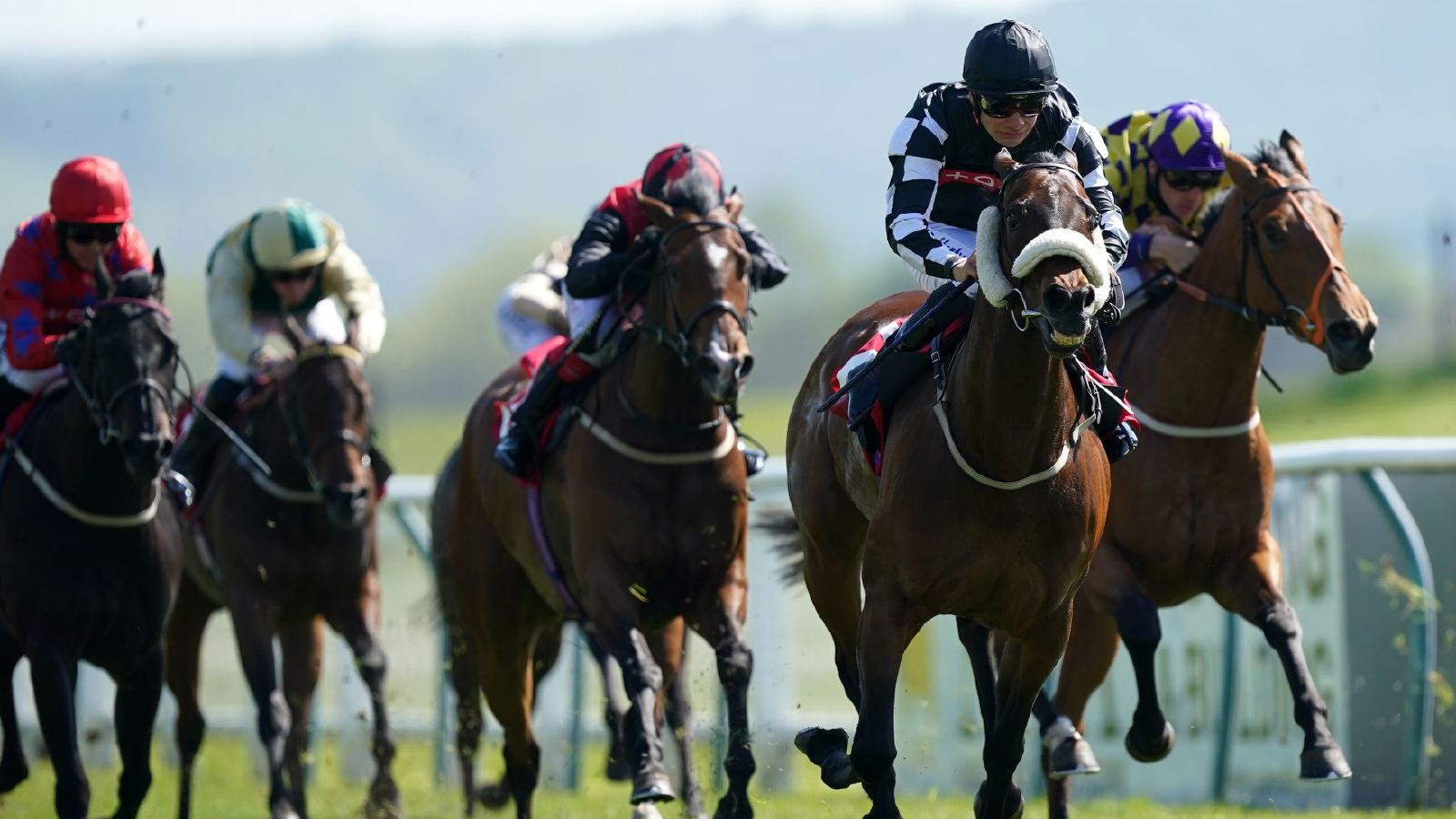 ITV racing Easter Monday Lucky 15: Tipstrr’s top each-way tips from ...