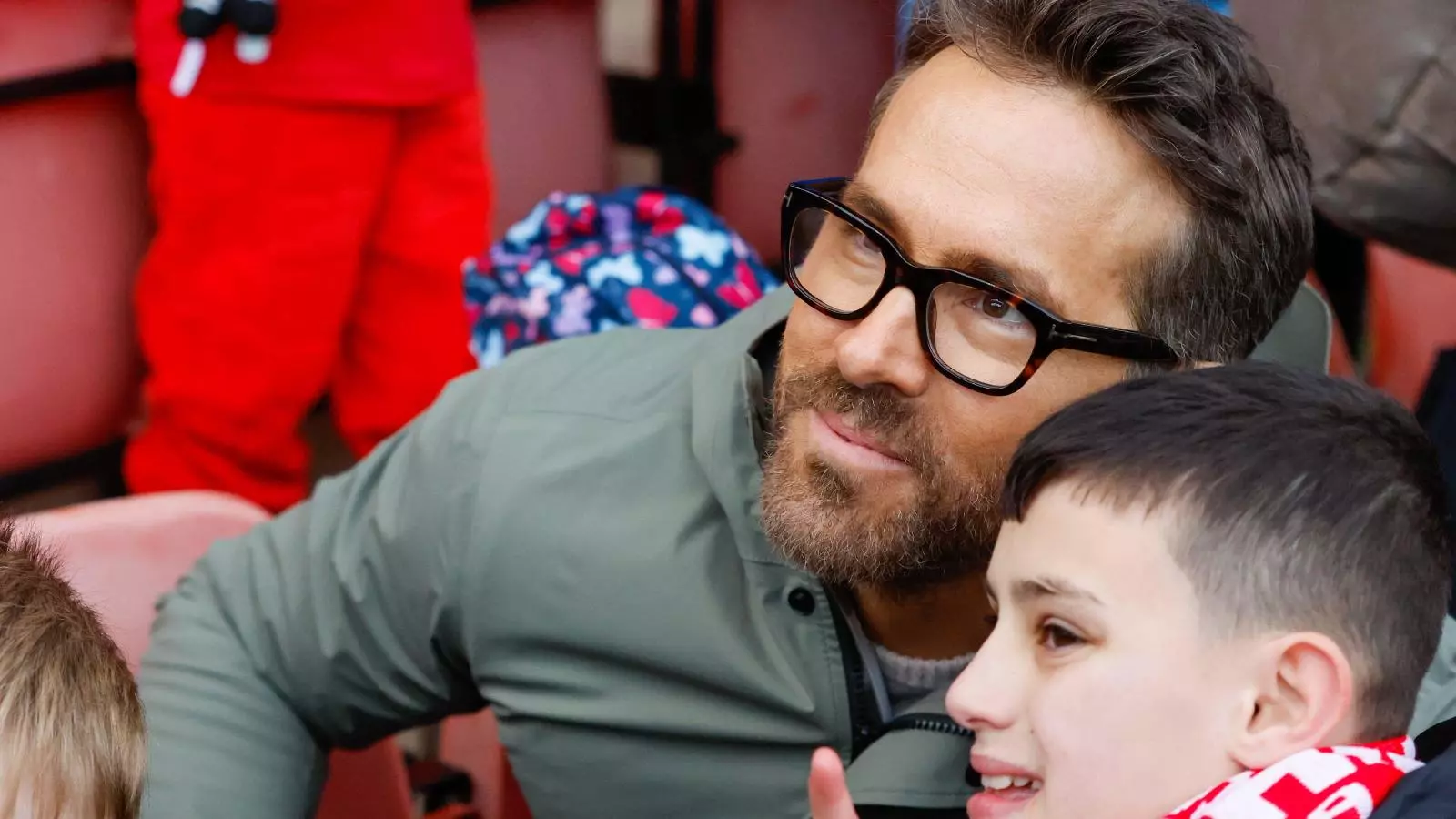 Ryan Reynolds takes family to watch Wrexham football match - BBC News