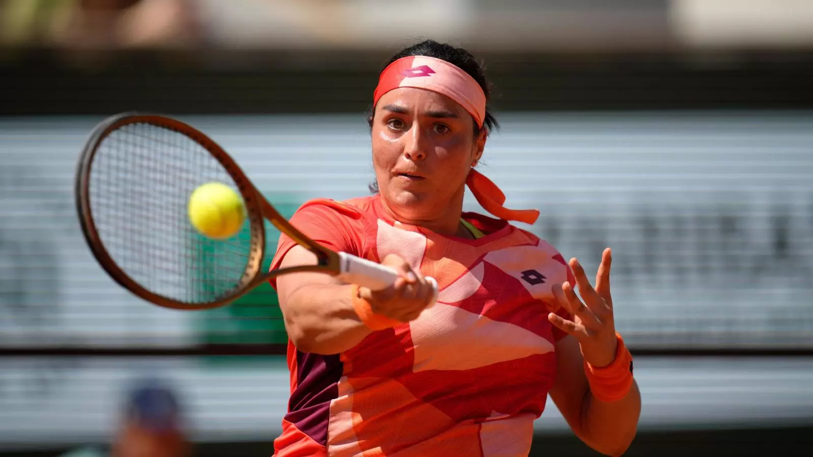 Dubai Tennis Championships: Gauff overcomes Keys to reach semis