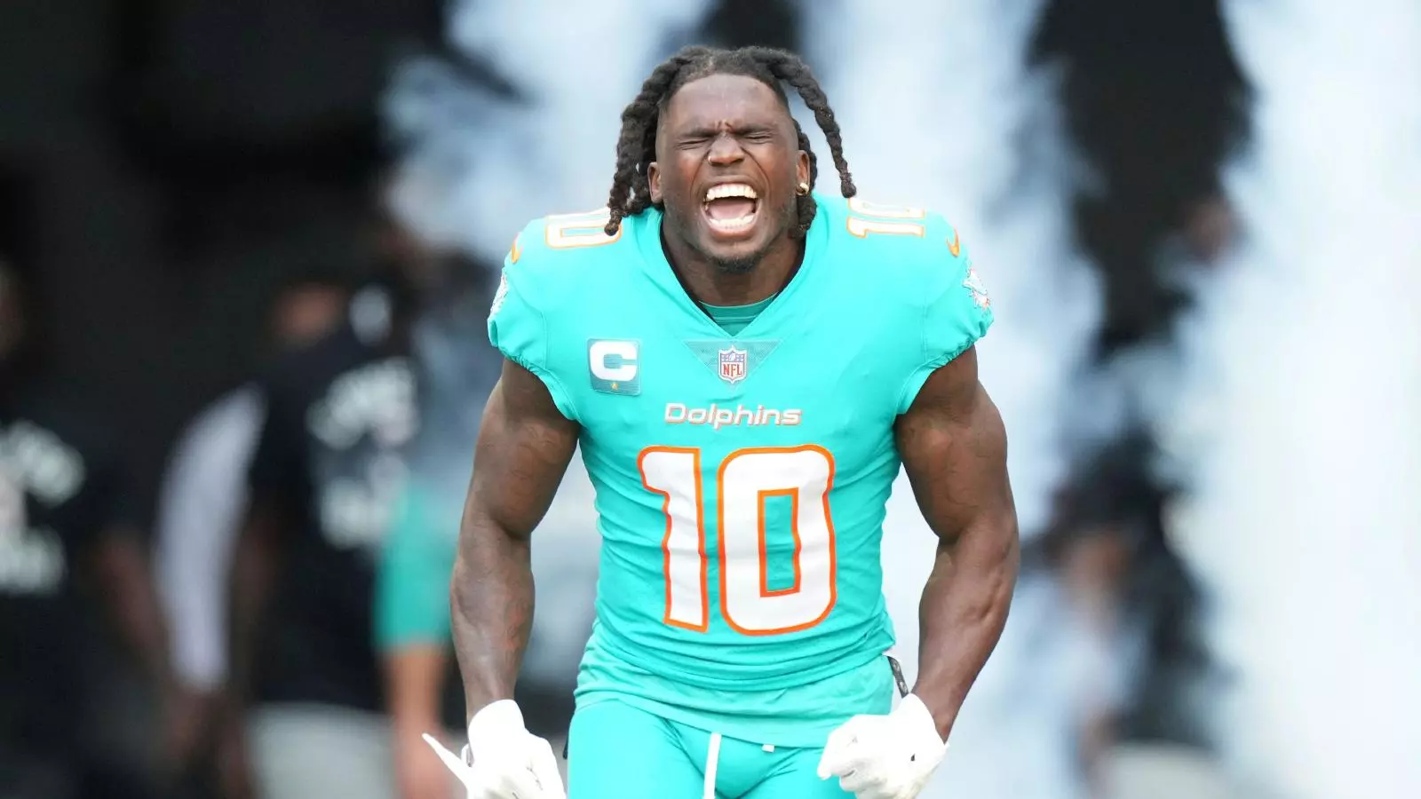 Dolphins All-Pro WR Tyreek Hill says he will retire at 31 after 2025 season, Miami Dolphins